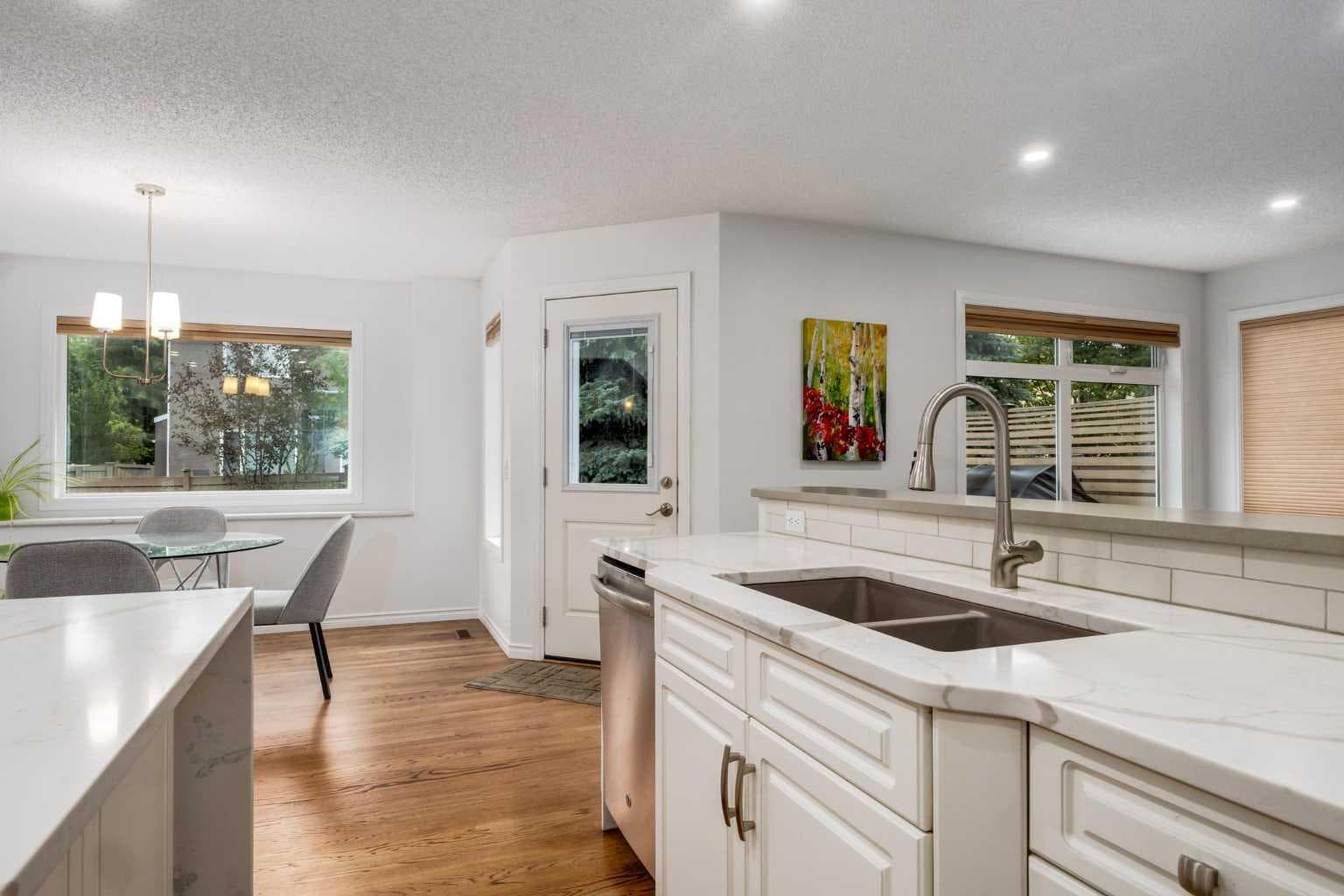 1527 Evergreen Drive SW