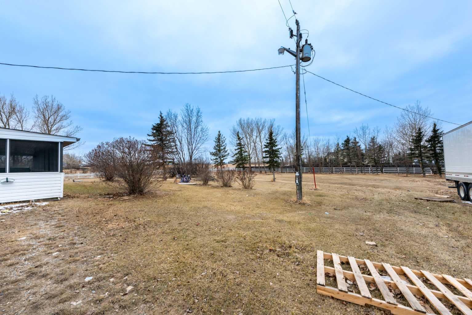 233239 Glenmore View Road 