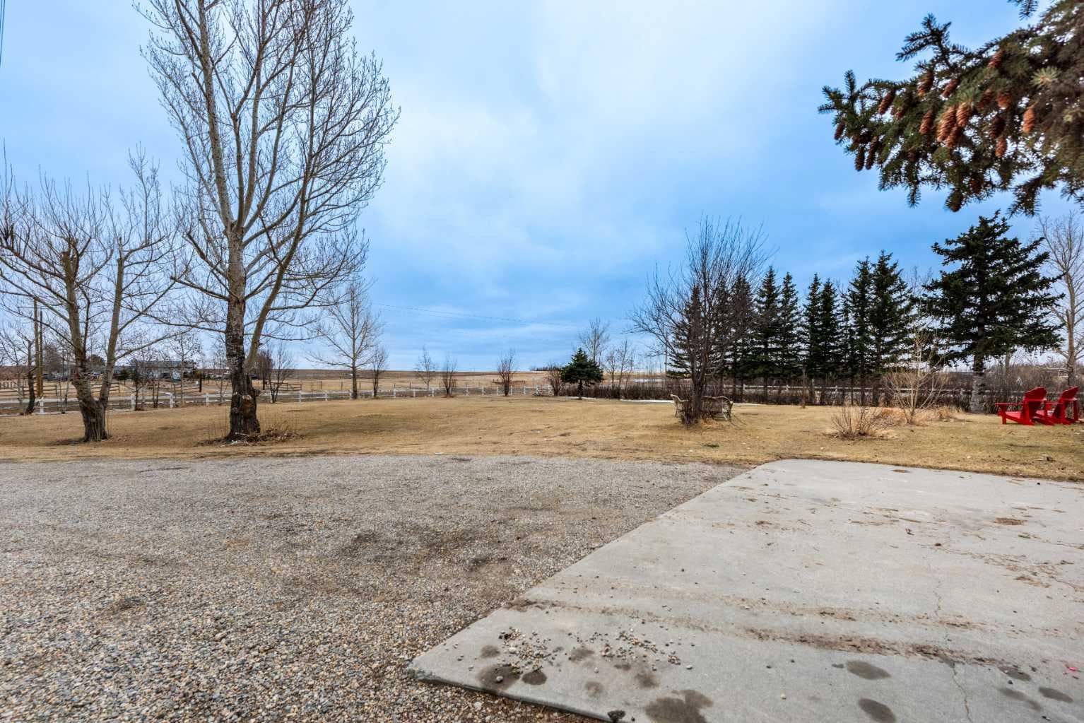 233239 Glenmore View Road 
