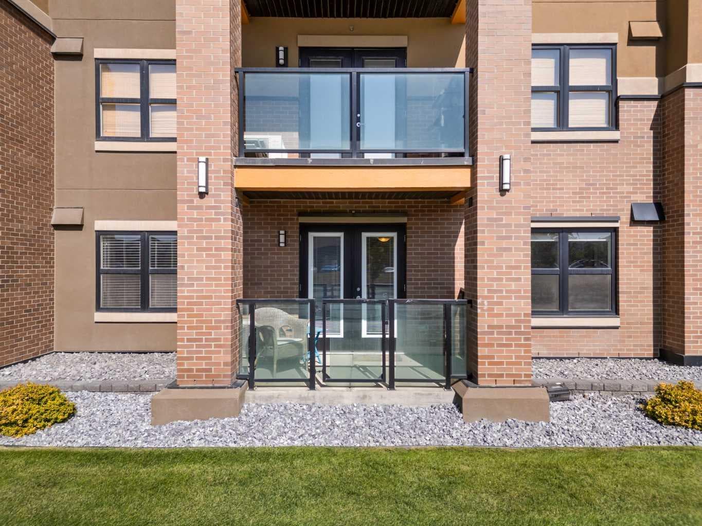 2105, 10 Market Boulevard SE