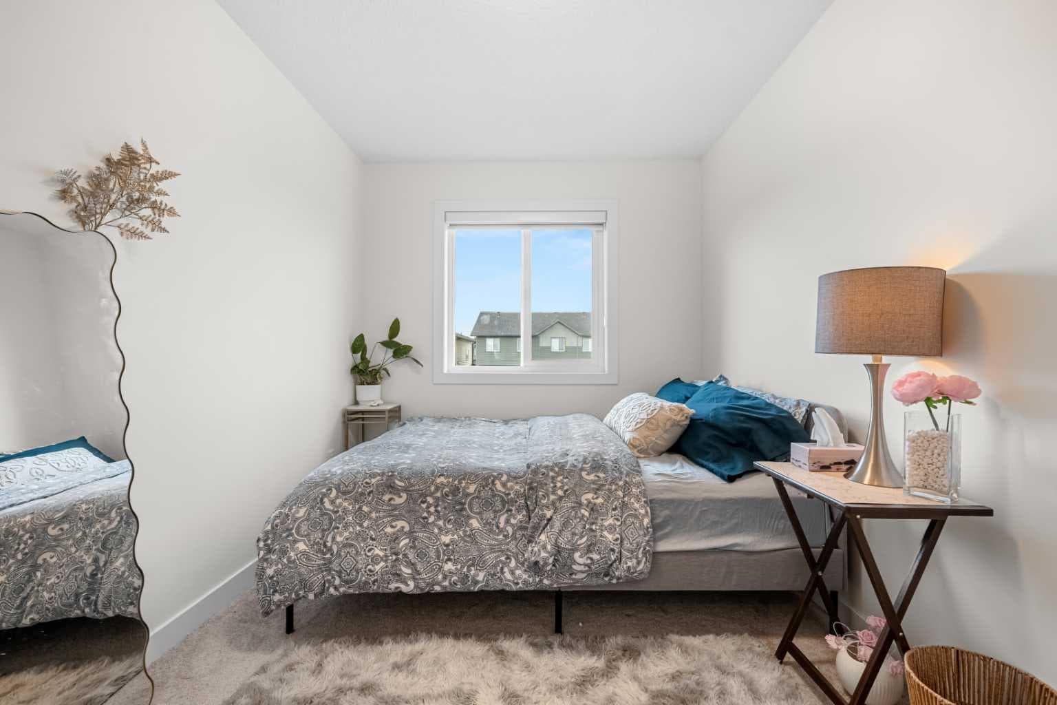 262 Midgrove Mews SW