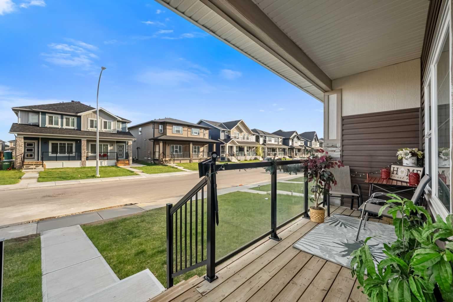 262 Midgrove Mews SW