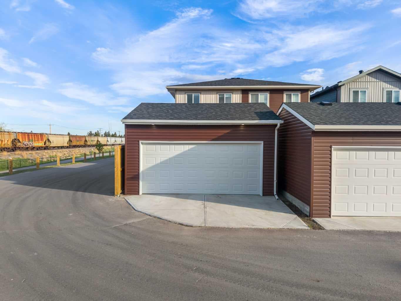 262 Midgrove Mews SW