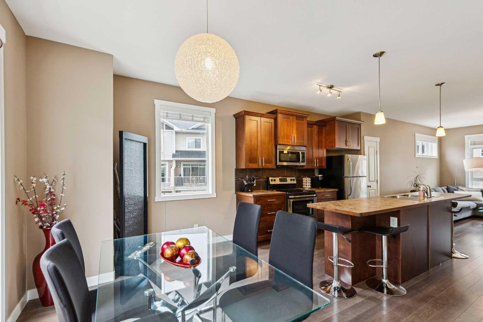 26 Skyview Ranch Gardens NE