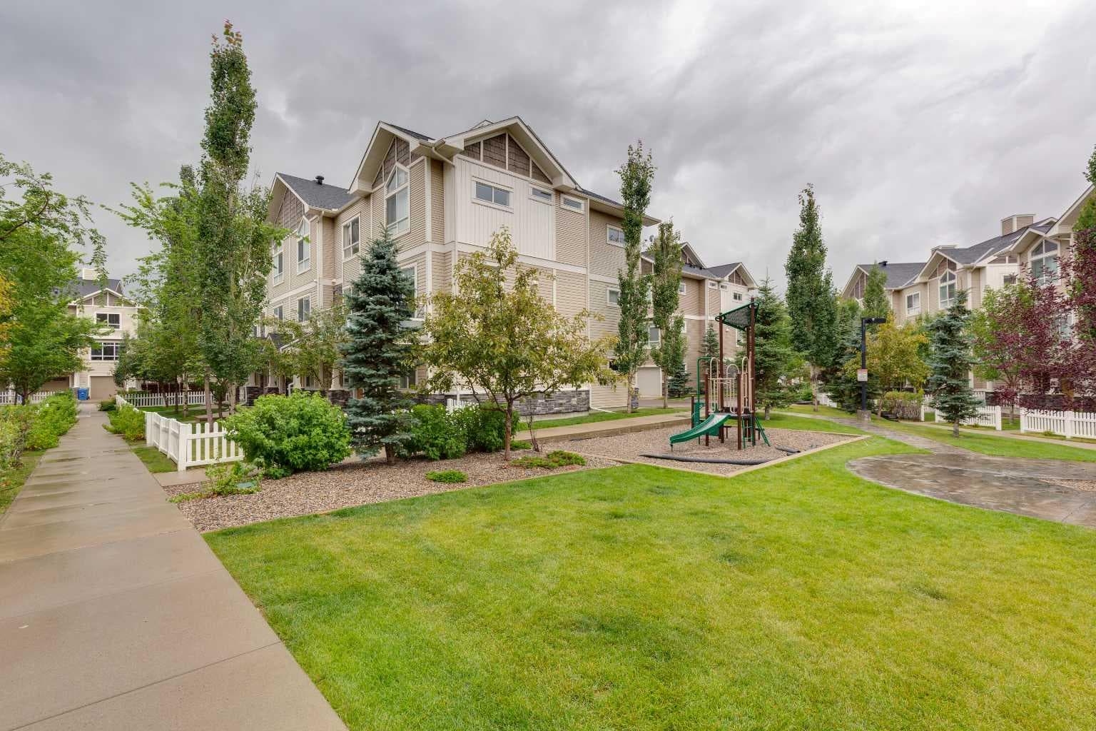 26 Skyview Ranch Gardens NE
