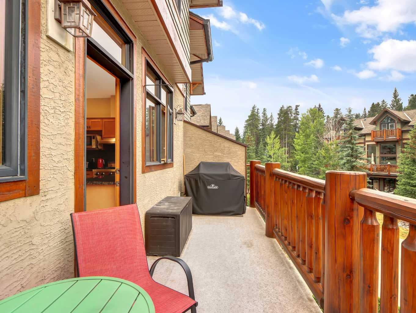 11, 137 Wapiti Close 