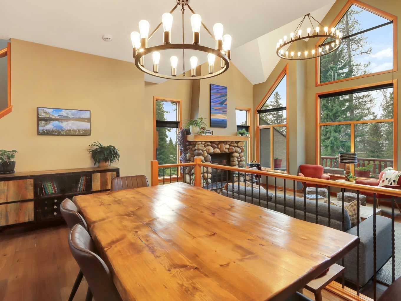 11, 137 Wapiti Close 