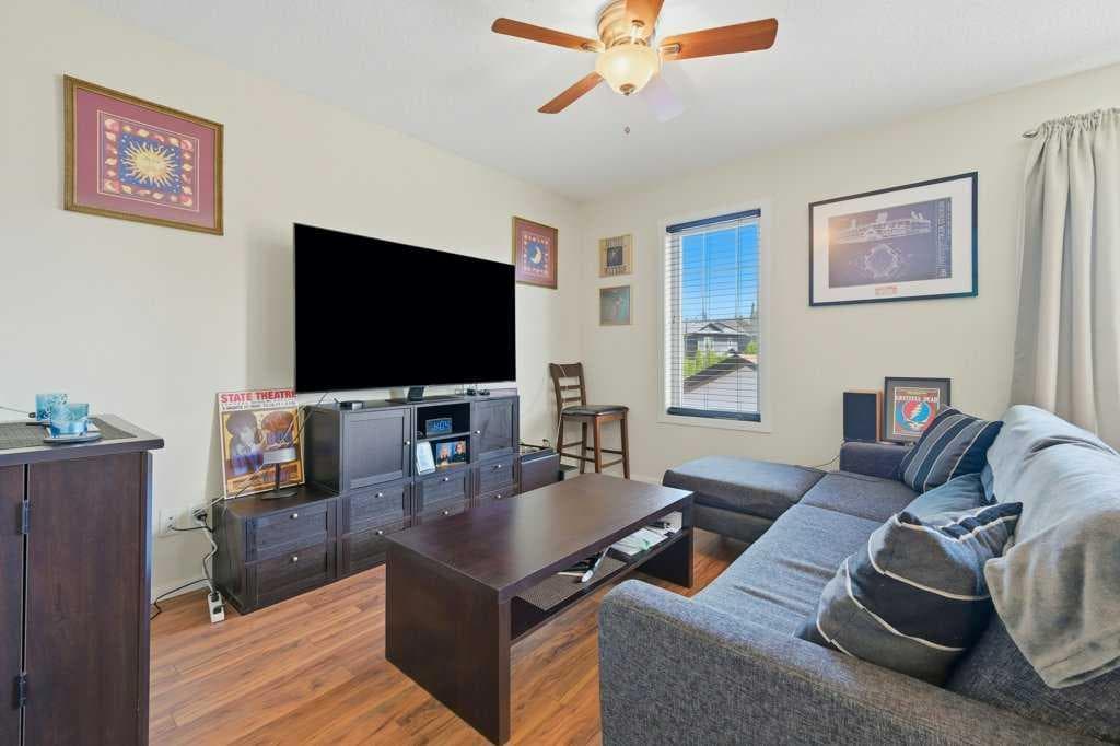 98 Elgin Meadows Circle SE