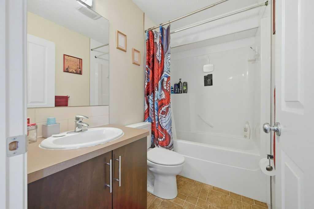 98 Elgin Meadows Circle SE