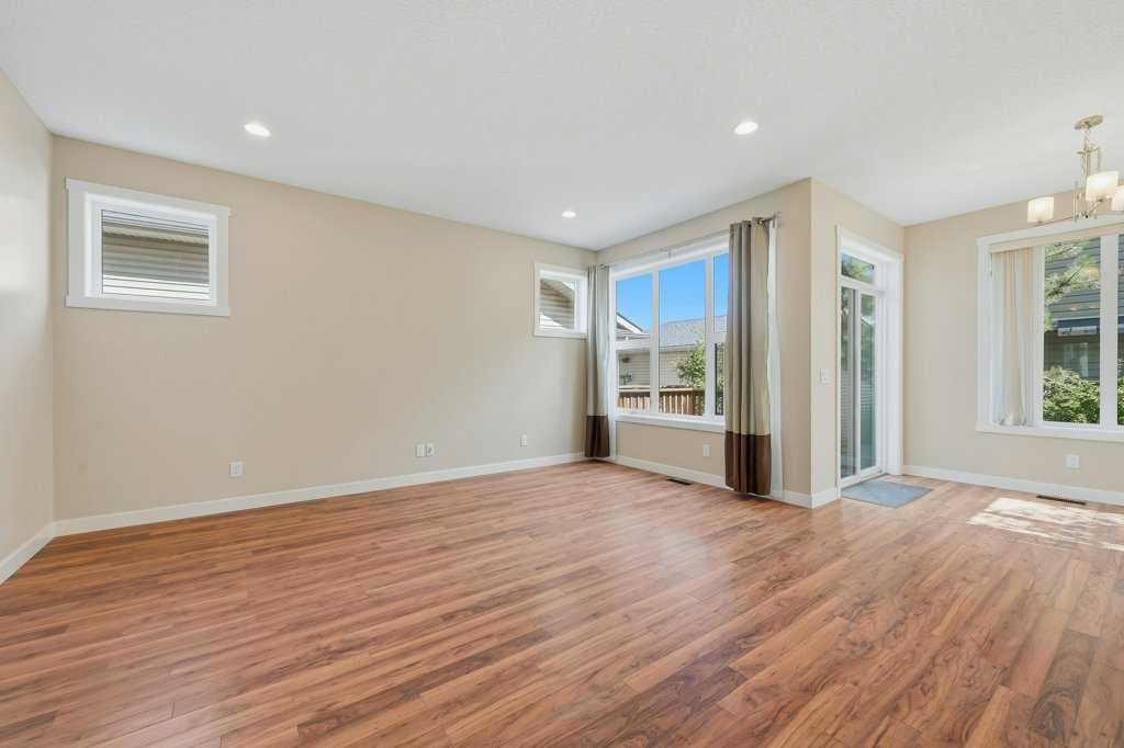 98 Elgin Meadows Circle SE