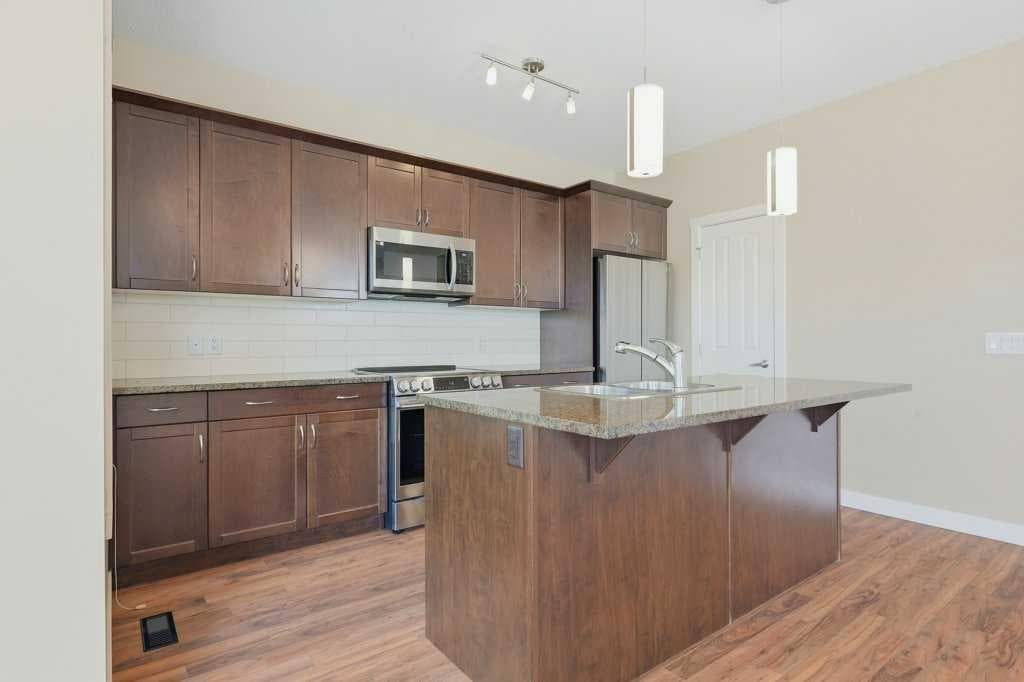 98 Elgin Meadows Circle SE