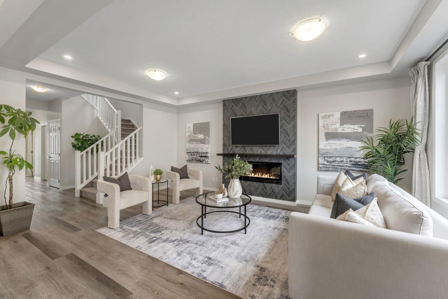 121 Osborne Common SW