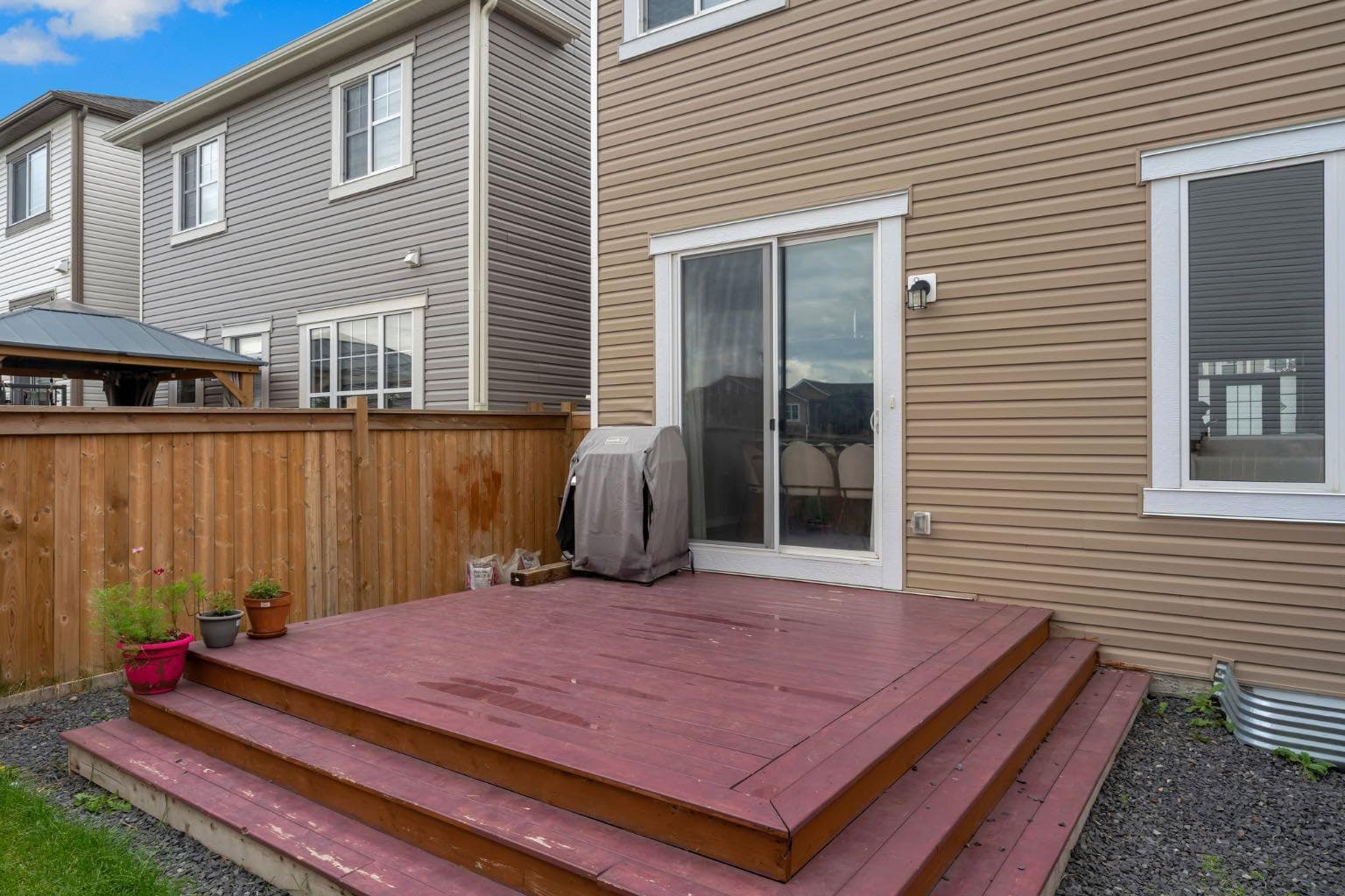 121 Osborne Common SW