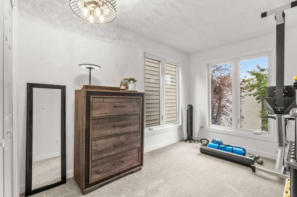 3909 Point Mckay Road NW