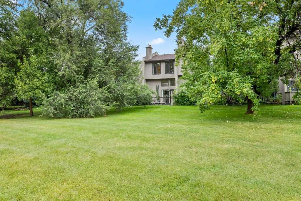 3909 Point Mckay Road NW