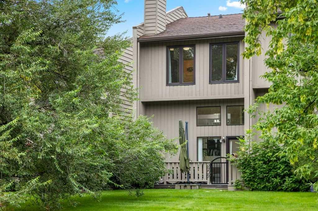 3909 Point Mckay Road NW