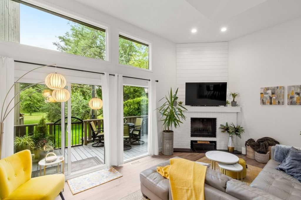 3909 Point Mckay Road NW