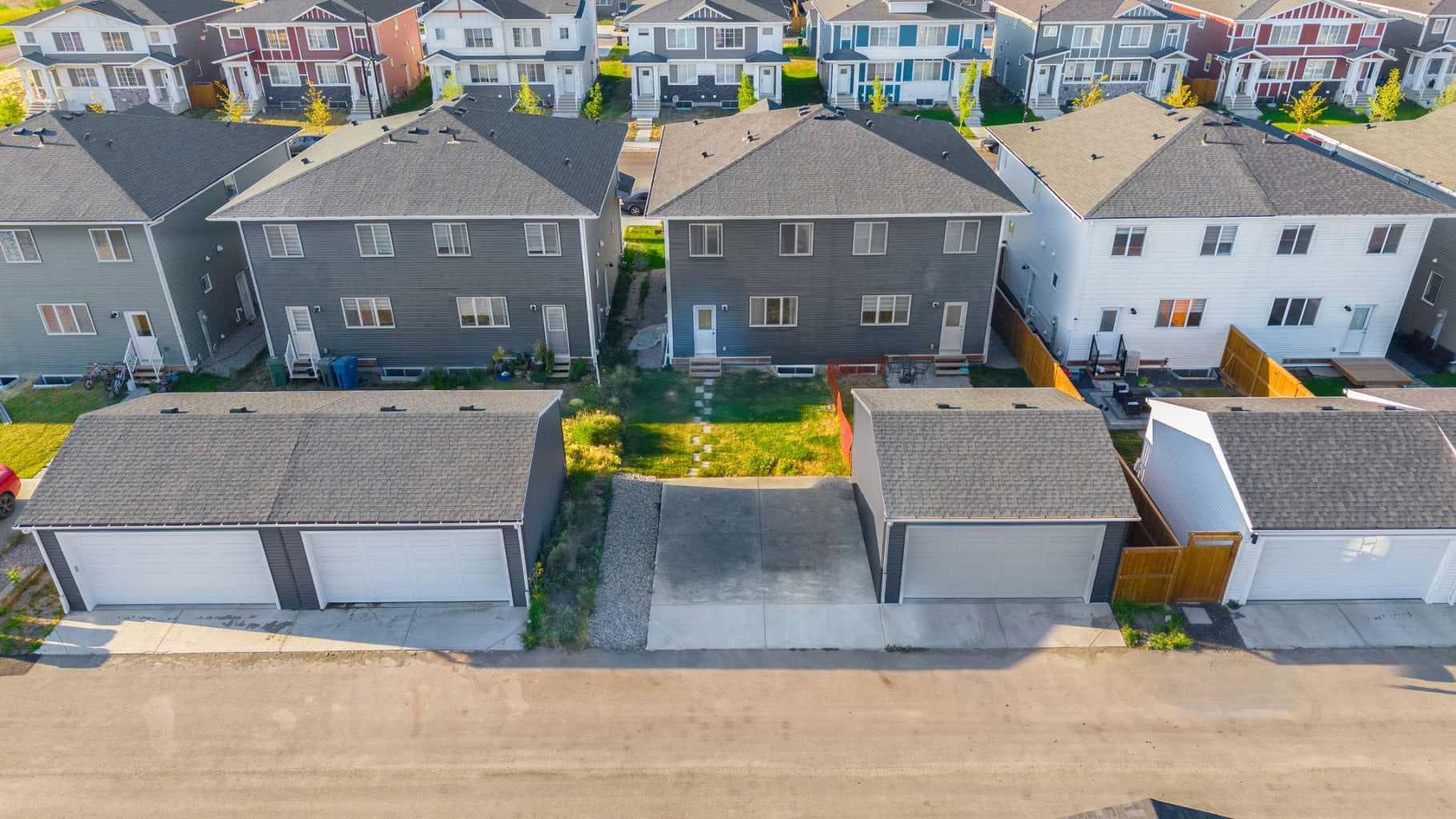 1044 West Lakeview Drive 