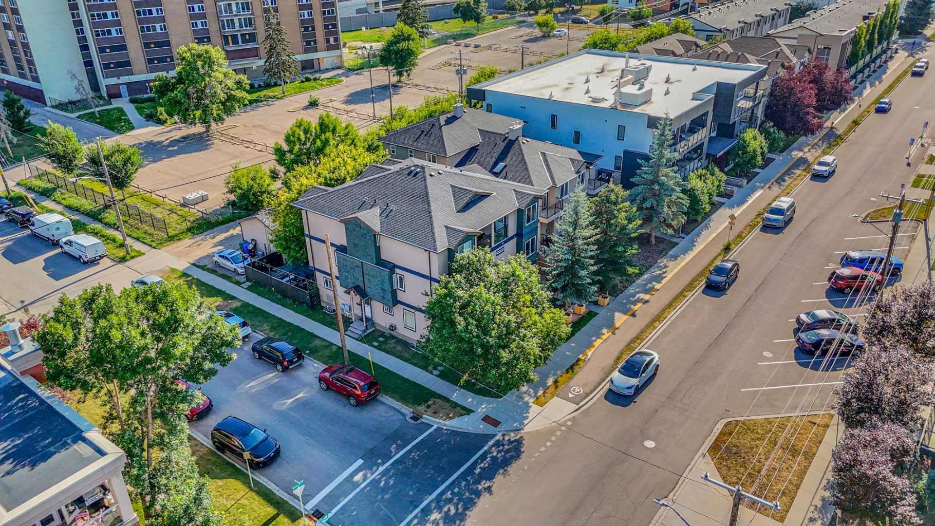 2, 821 Mcdougall Road NE