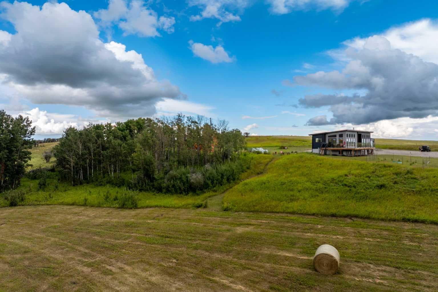 285102 Lochend Road 
