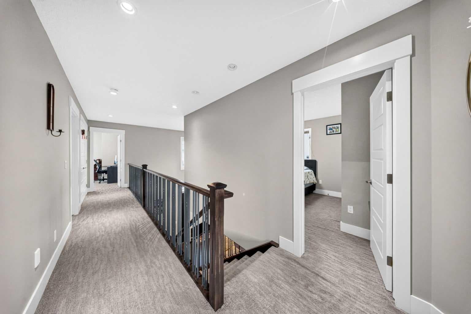 160 Kinniburgh Circle 