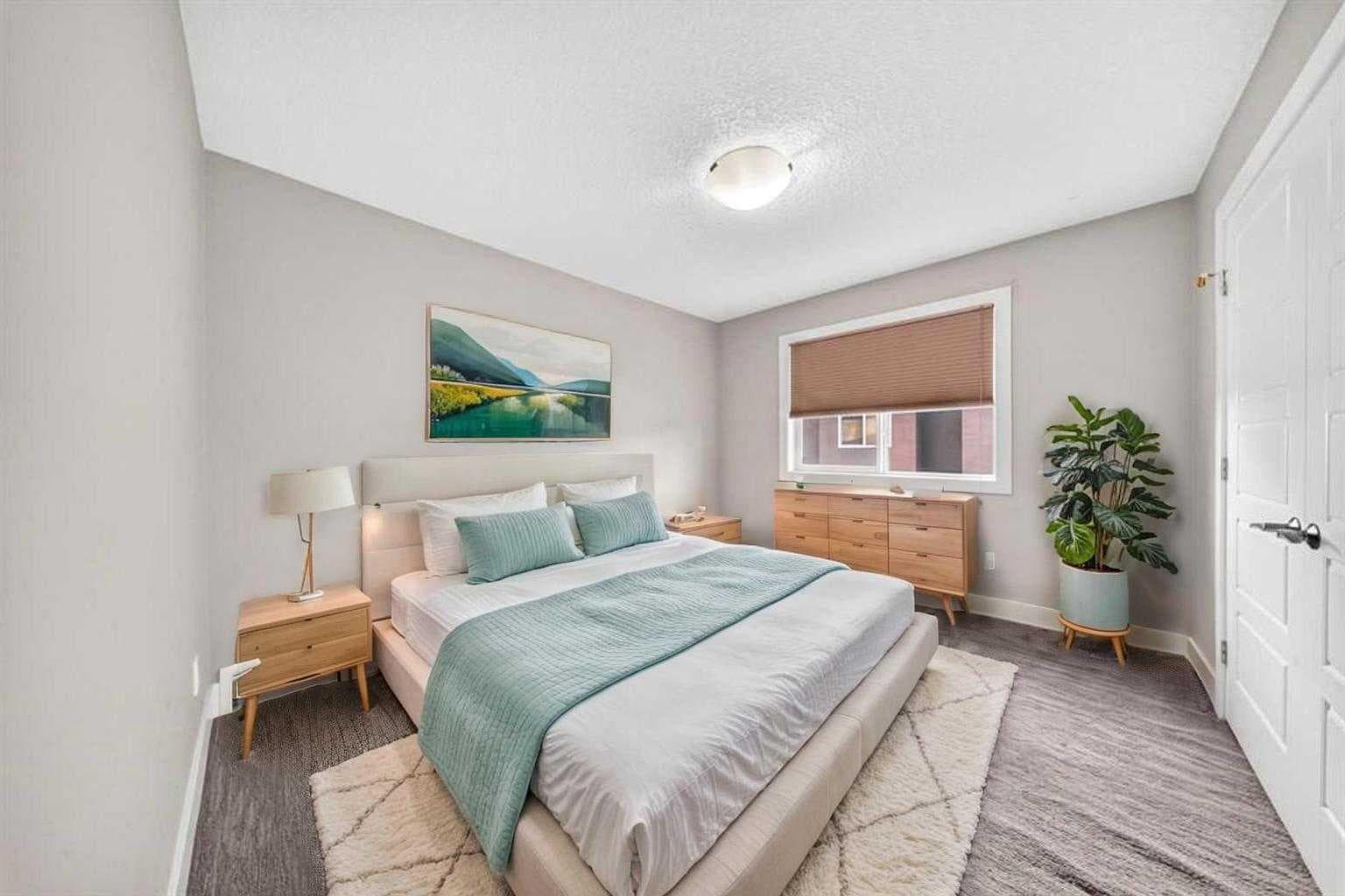 160 Kinniburgh Circle 