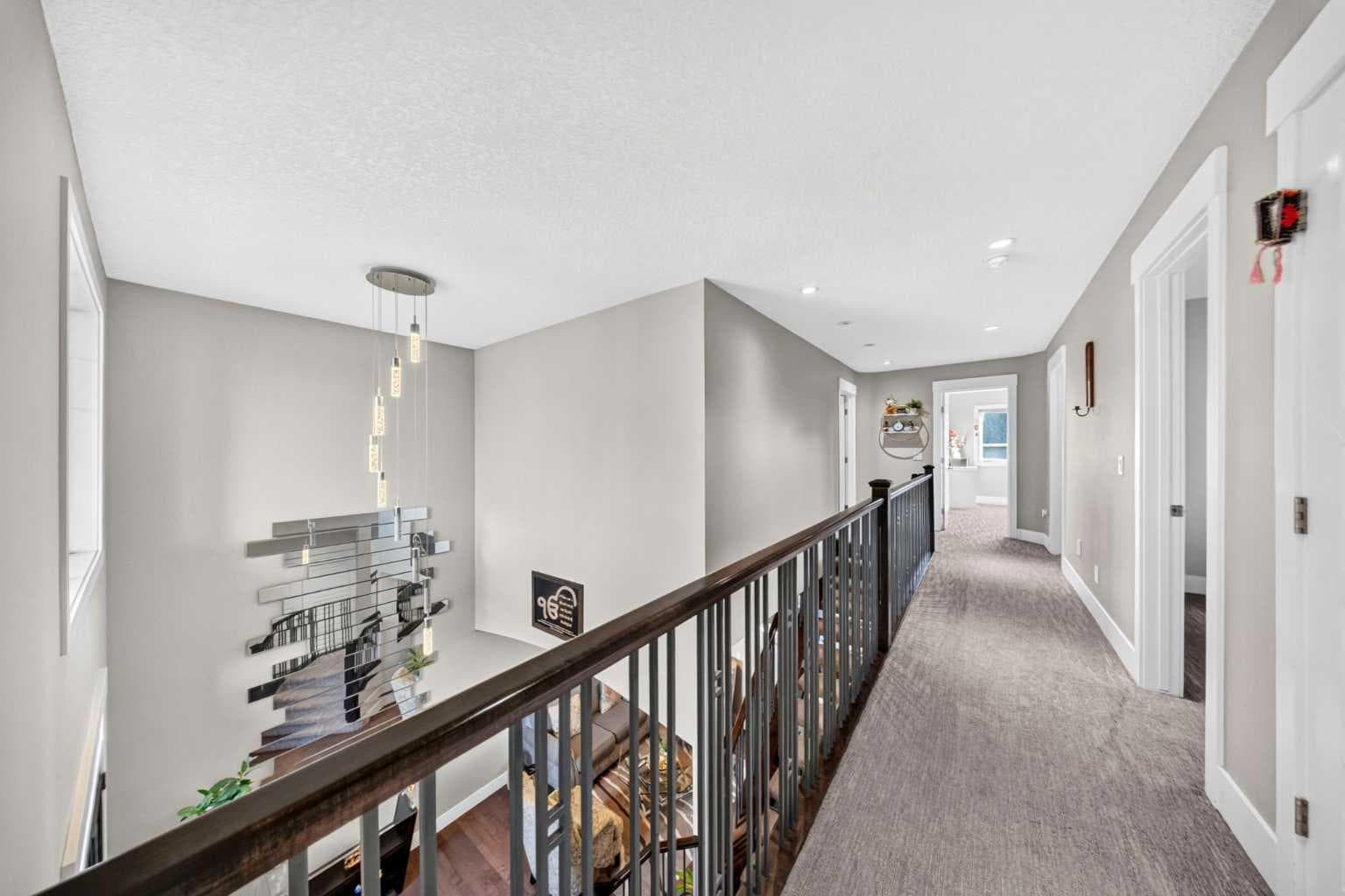 160 Kinniburgh Circle 