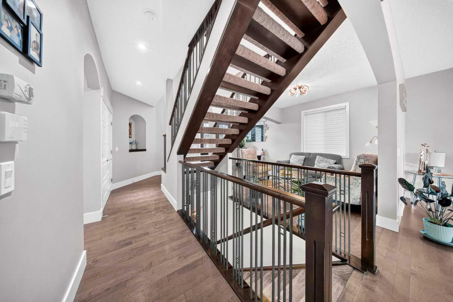 160 Kinniburgh Circle 