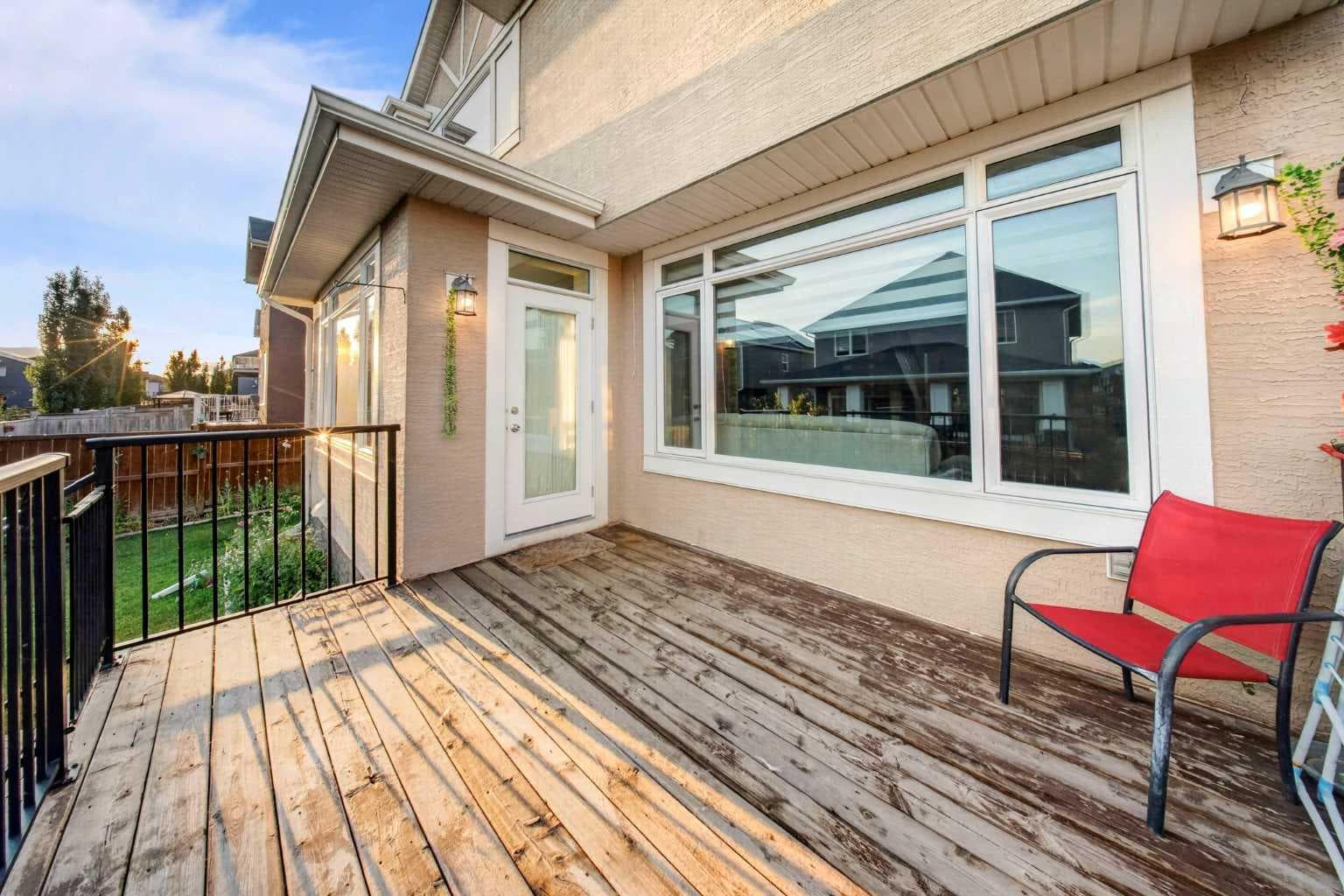160 Kinniburgh Circle 