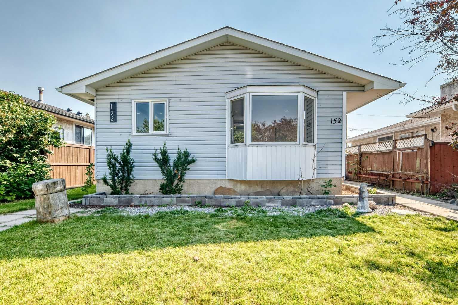 152 Maranda Close NE