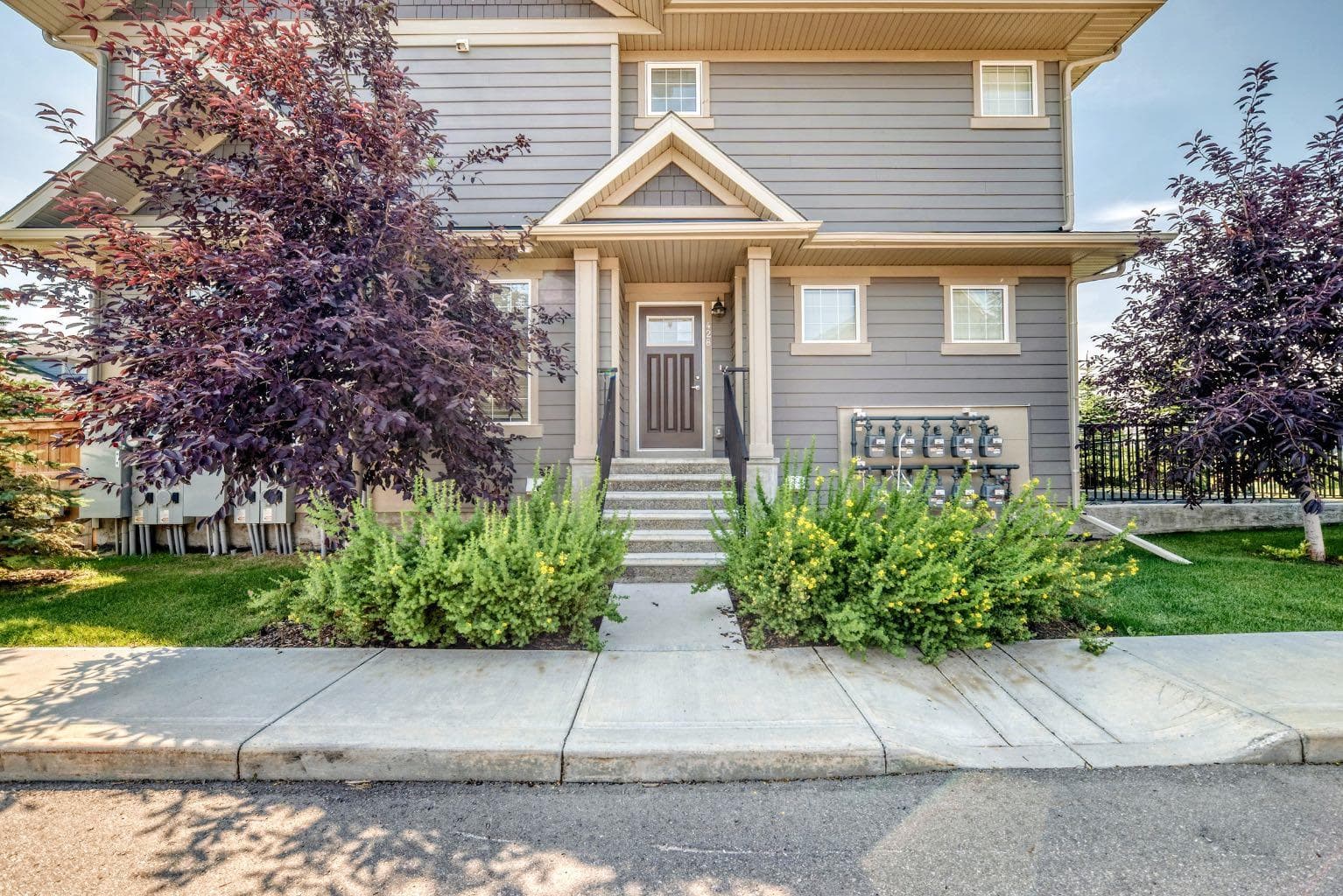 428 Cranbrook Square SE
