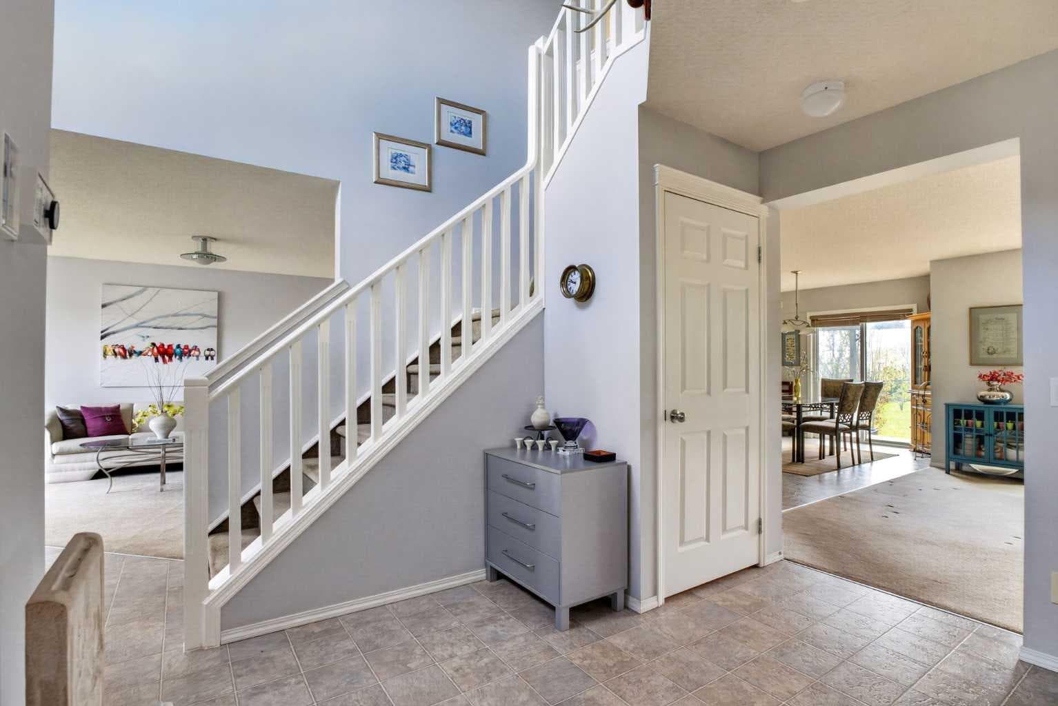 112 Valley Stream Close NW