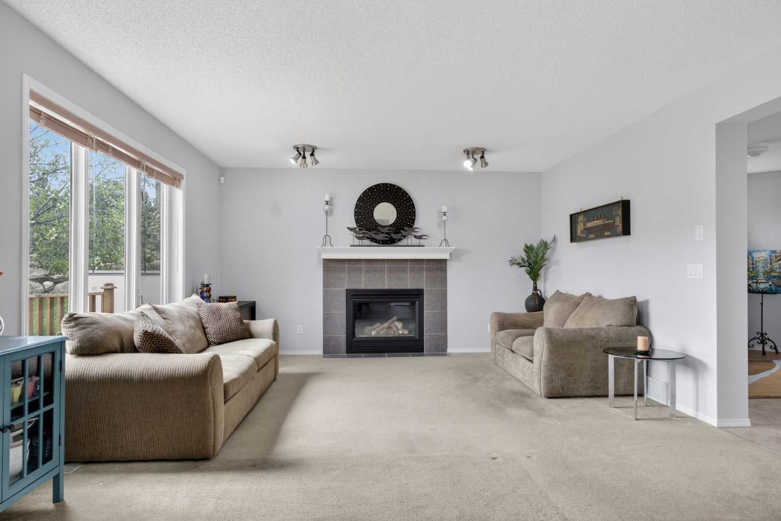 112 Valley Stream Close NW
