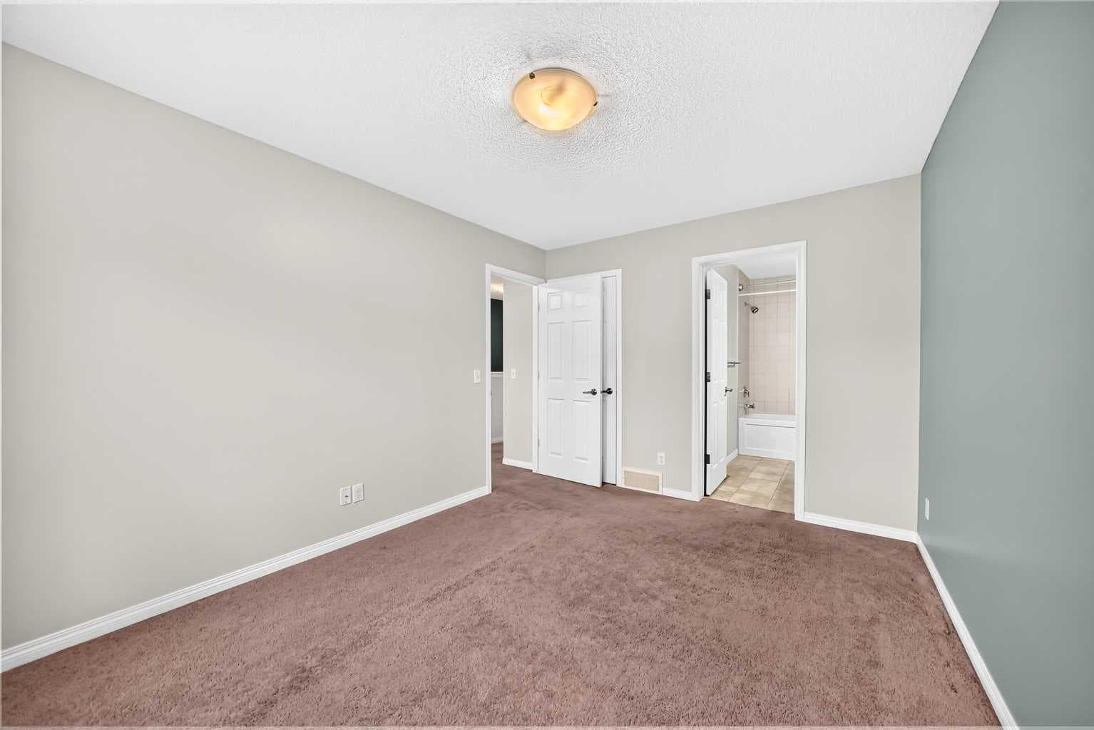 3136 Windsong Boulevard SW
