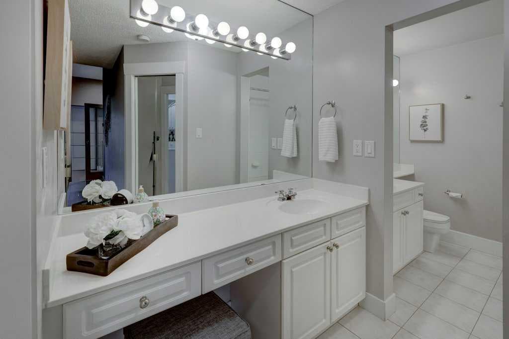 1405, 201 Braeglen Close SW