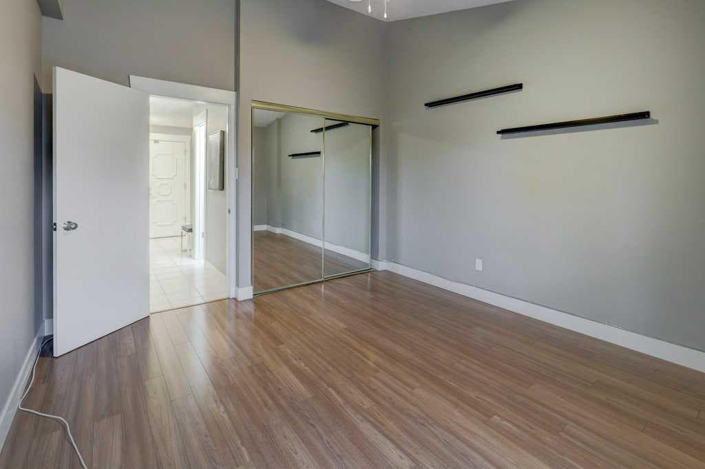 1405, 201 Braeglen Close SW