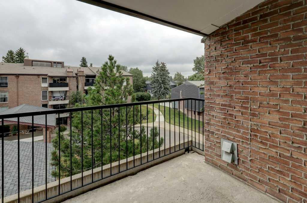 1405, 201 Braeglen Close SW
