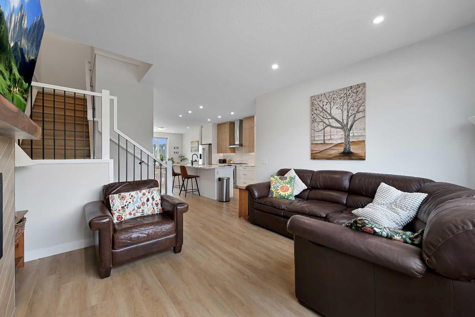 858 Harmony Parade 