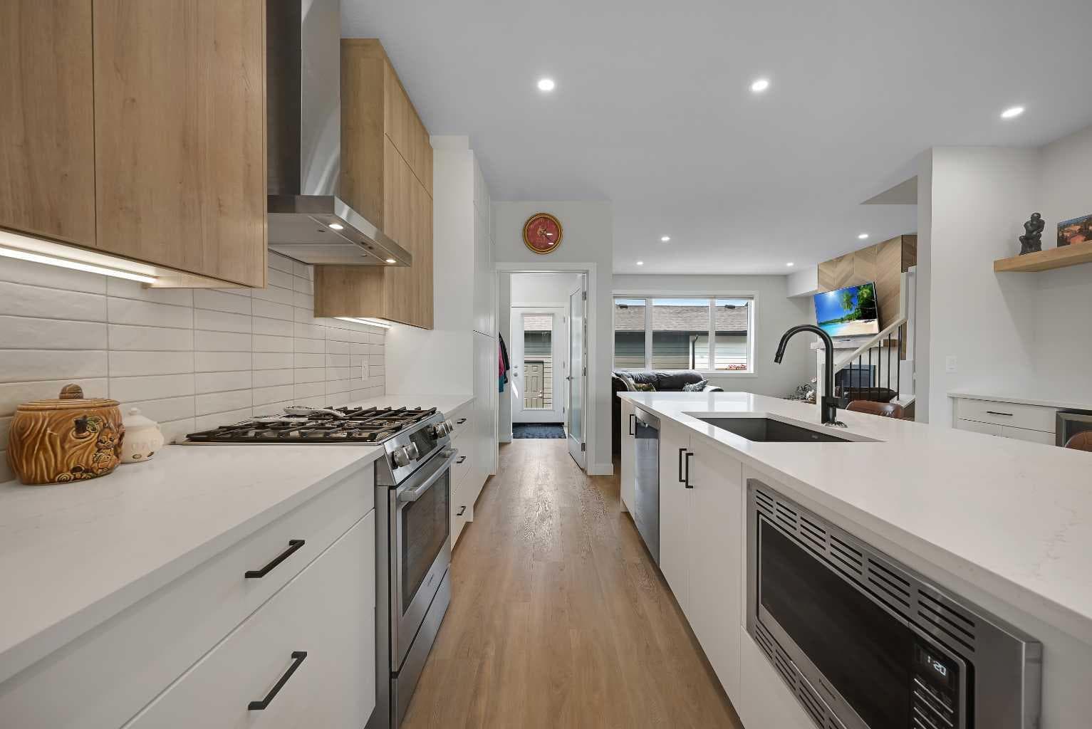 858 Harmony Parade 