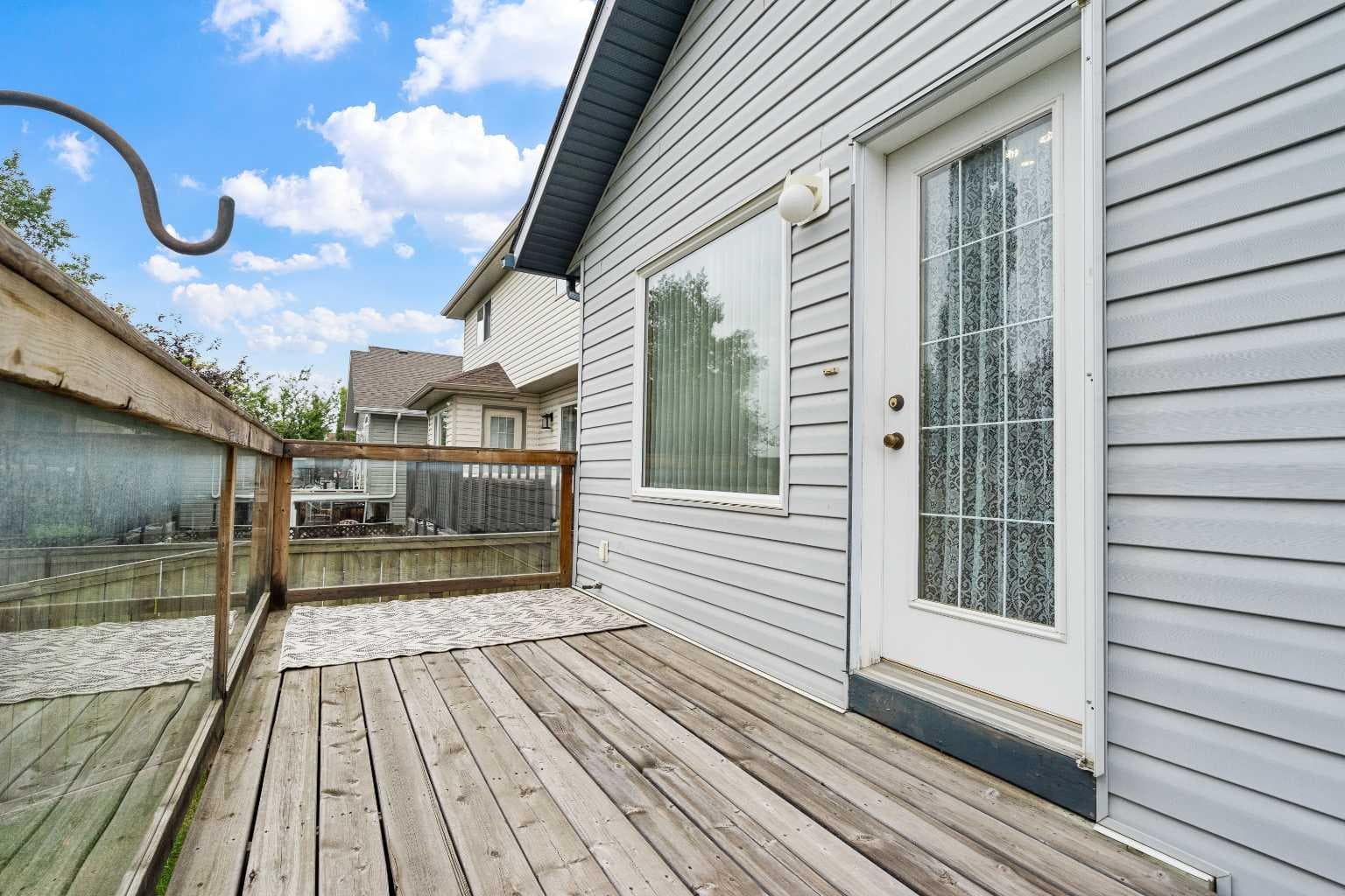 83 Silver Creek Boulevard NW