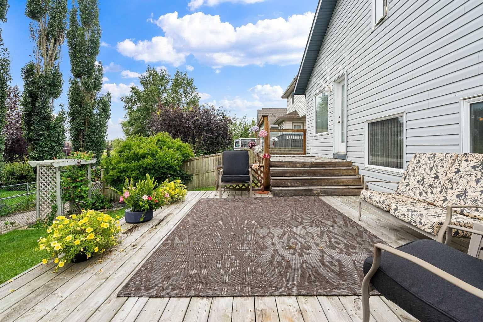 83 Silver Creek Boulevard NW