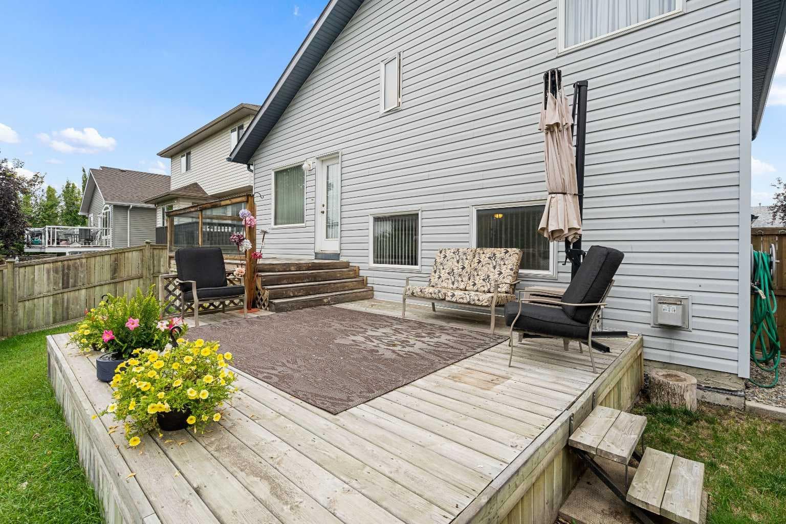 83 Silver Creek Boulevard NW