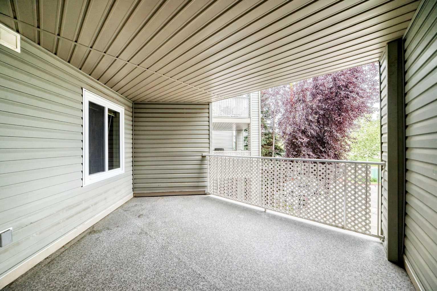 5208A, 604 8 Street SW