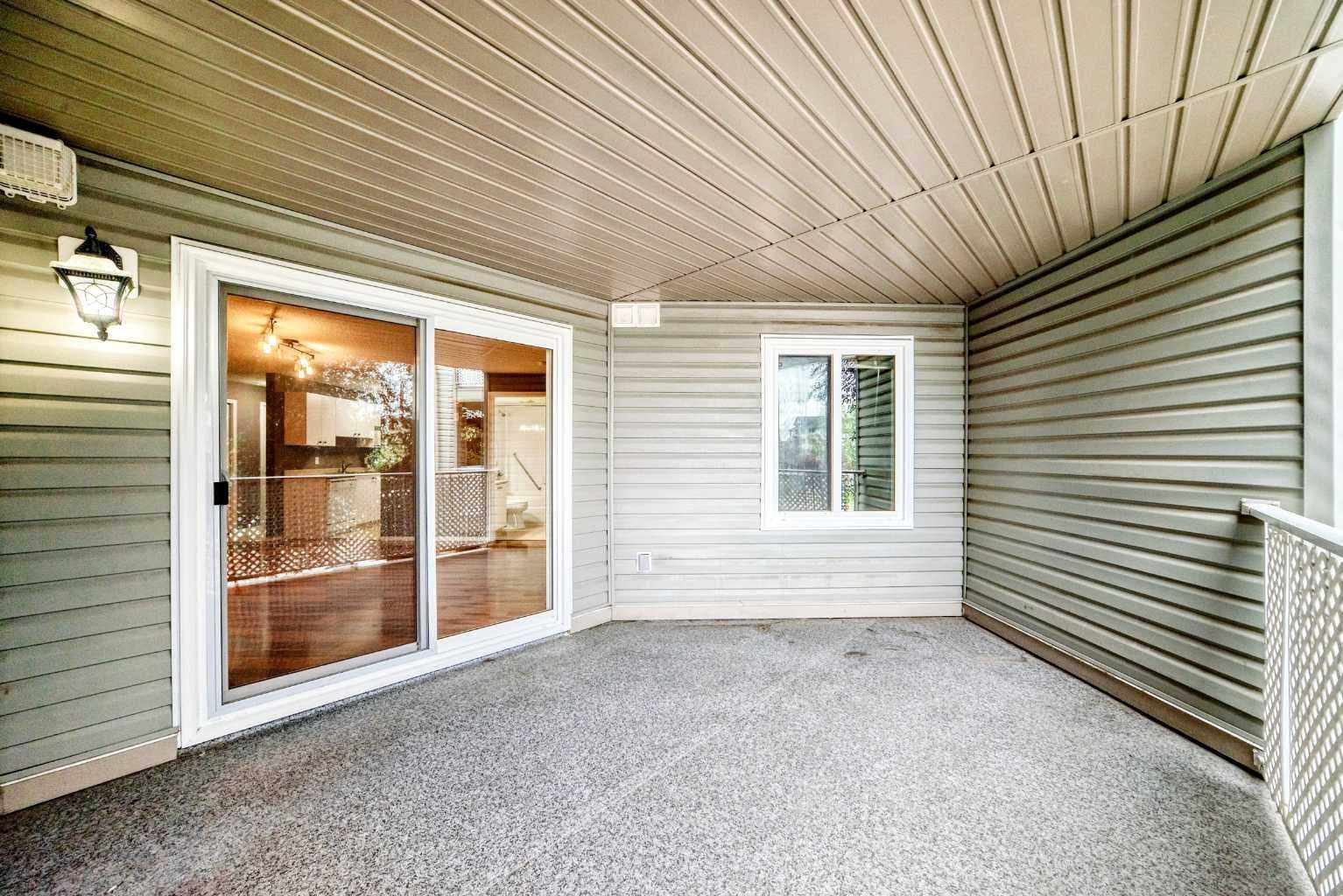 5208A, 604 8 Street SW