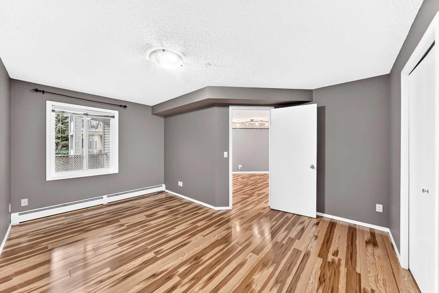 5208A, 604 8 Street SW