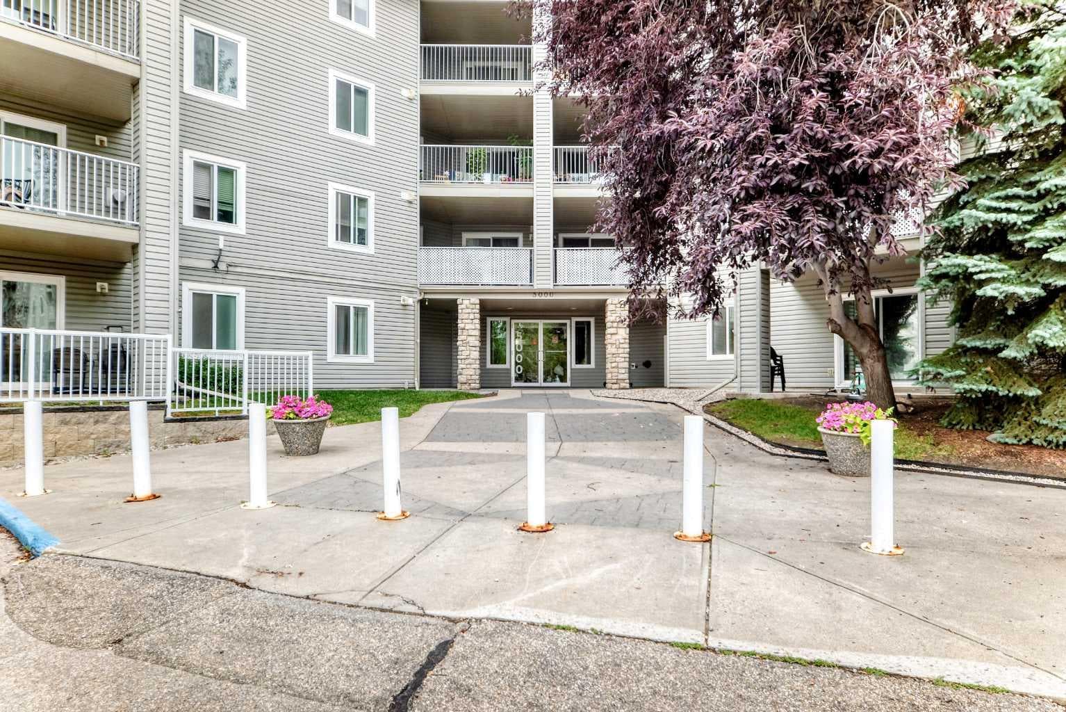 5208A, 604 8 Street SW