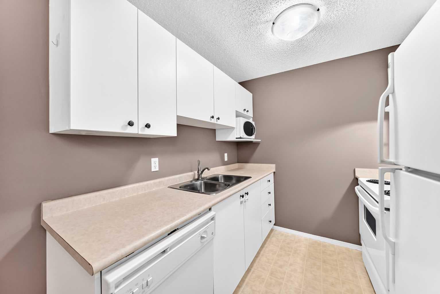 5208A, 604 8 Street SW