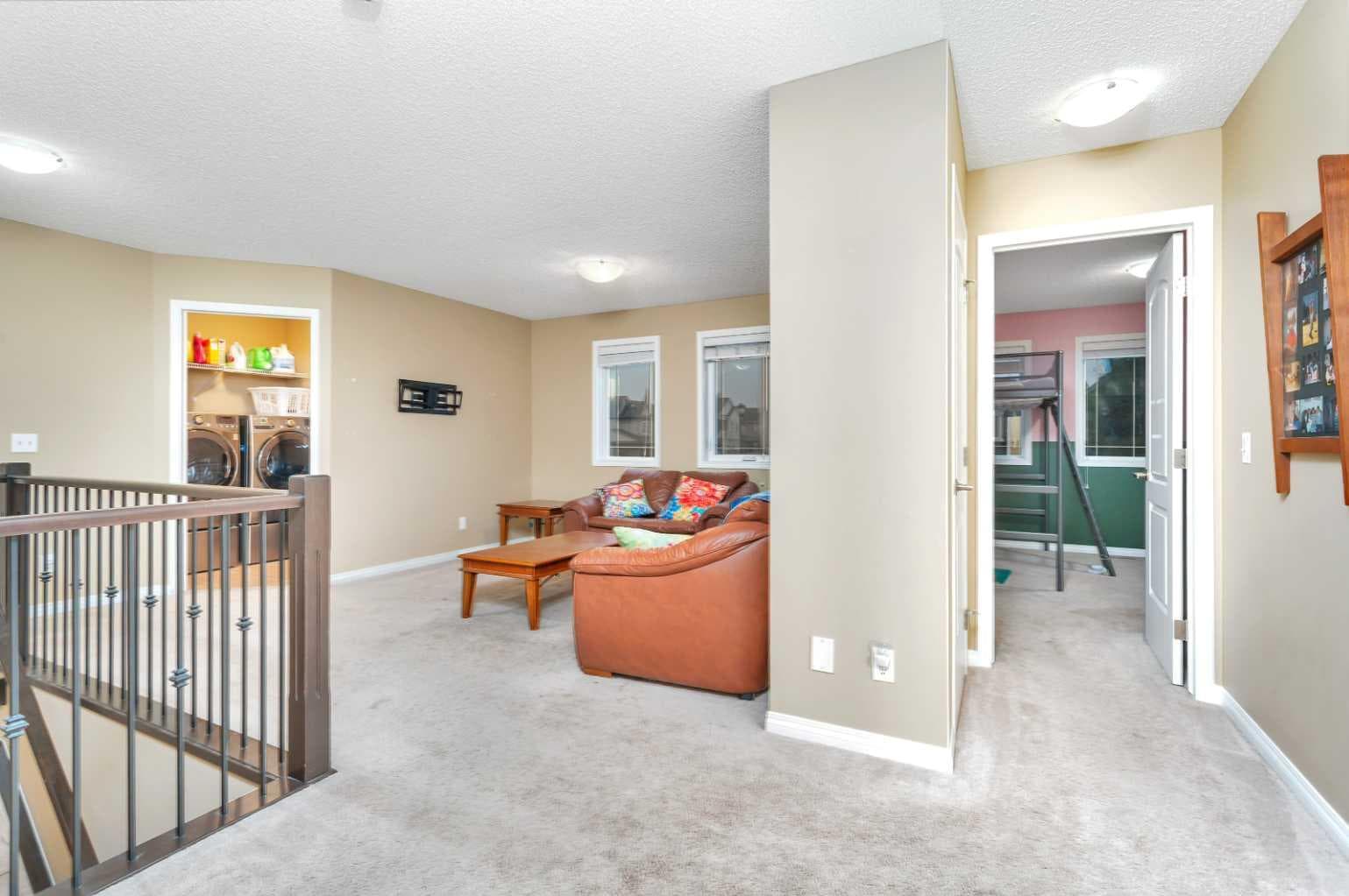 200 Windgate Close SW