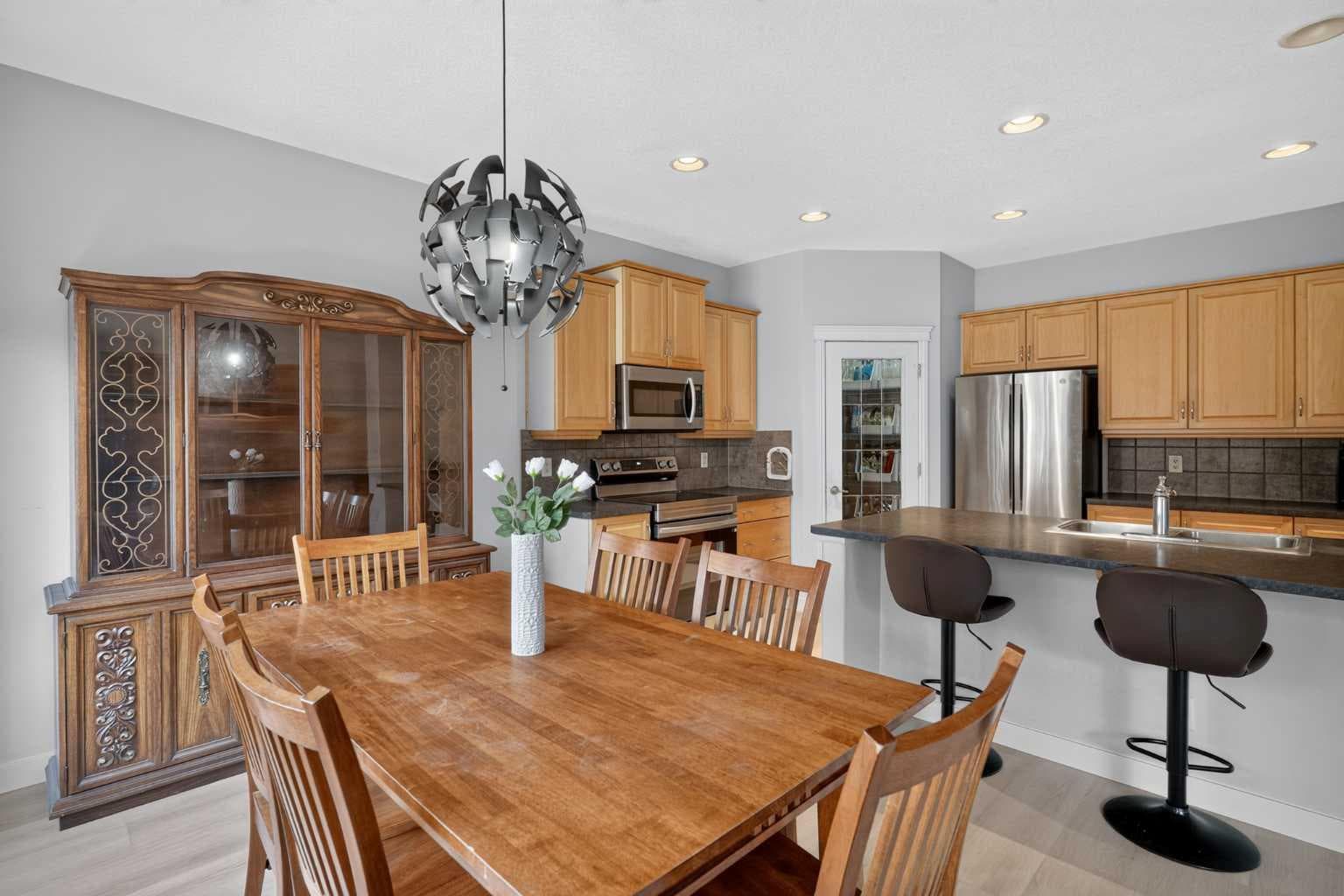 646 Chaparral Drive SE
