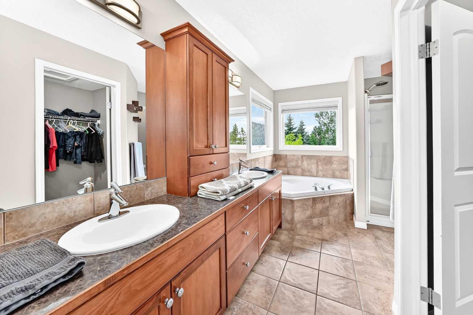 316, 1 Glensummit Close SE